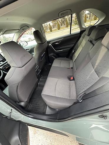 Toyota: Toyota RAV4: 2021 г., 2.5 л, Автомат, Бензин, Кроссовер — 8