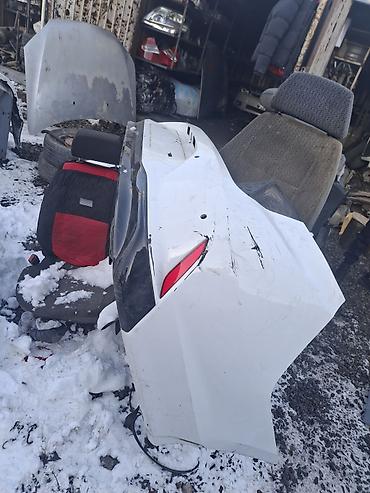 Задний бампер в сборе для седана Hyundai Sonata (ориентировочно