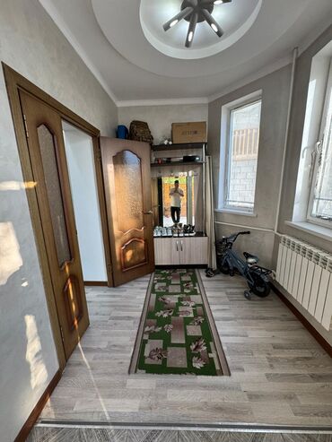 дом в доль дороги г ош: Дом, 180 м², 5 комнат, Собственник, Евроремонт