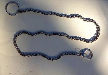 Ogrlice: Brezletna, lanac za džepni sat 6 komada. Cene su odredjene pojedinačno — 3