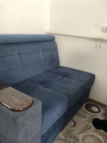 односпалный диван: Цвет - Синий, Б/у