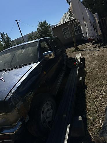 toyota hilux surf 185: Nissan Terrano: 1993 г., 2.7 л, Автомат, Дизель, Внедорожник — 5