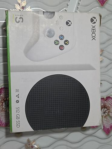 xbox seri s: Xbox Series S oyun konsolu – 512 GB SSD Xüsusiyyətlər: - Rəng: ağ — 2