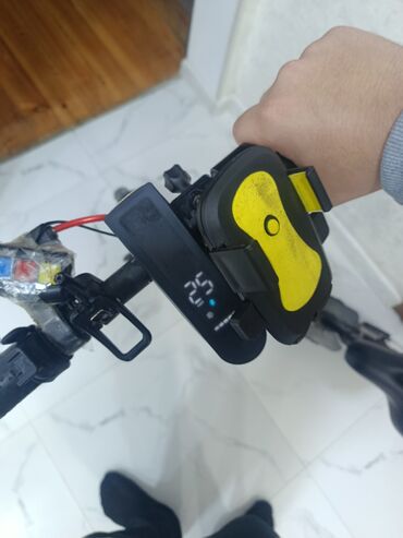 Elektrikli samokatlar: İşlənmiş Elektrik samokat 8", 251 - 350 Vt, 26 - 35 km/s, Ünvandan götürmə — 7