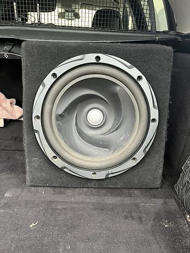 səs platasi: Kenwood avtomobil audio dəsti - Gücləndirici: Kenwood KAC-PB904EX — 2