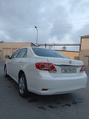 Toyota: Toyota Corolla: 1.6 l | 2010 il Sedan — 9