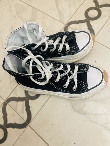 converse кеды мужские: Продаю конверсы для девочек