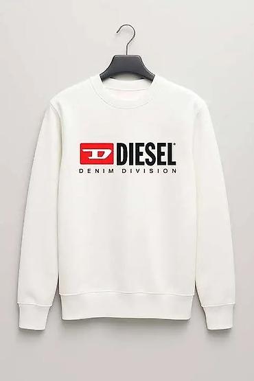 Duksevi: Muški duks sa okruglim izrezom – brendirani modeli - Brend motivi — 19