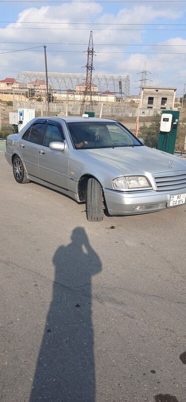 Mercedes-Benz: Mercedes-Benz C-Class (W202) sedan - Kuzov: 4 qapılı sedan, gümüşü — 16