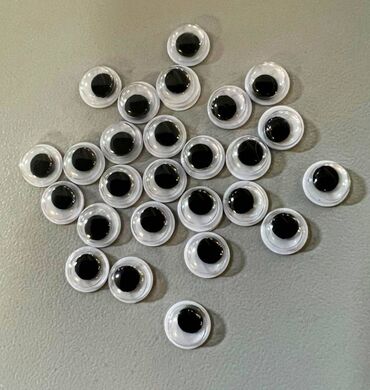 razvivajushhie igrushki dlja detej 6 mesjacev: Глаза самоклейки с покачивающимися зрачками (кабошон), диаметр 6 мм