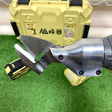 черный митал: Аккумуляторные электрические ножницы/резак по металлу 21V Комплект: - — 4