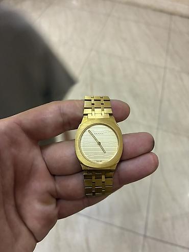 золотой часы: Часы Gucci, кварцевые, унисекс.

Люксова копия. Торга нет — 3