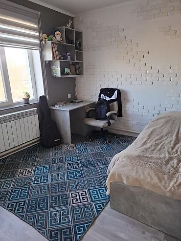 Продажа коттеджей и домов: Продаётся кирпичный двухэтажный дом. площадь дома 140кв.м, площадь — 8