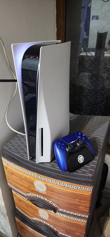 aifon 5 s: Playstation 5 Seliqeli Islenib Ev Konsoludur Yaddasi Oyunlarla Doludur