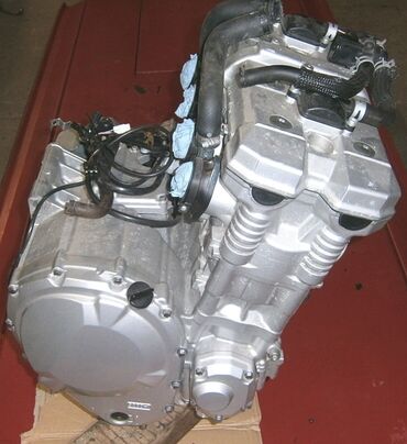 Продаю двигатель в сборе от Suzuki gsf 650 k8 инжектор. p 708 без