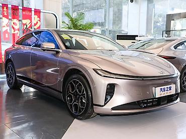mersedes c class: Changan Qiyuan A07: 1.5 l | 2026 il Sedan — 3