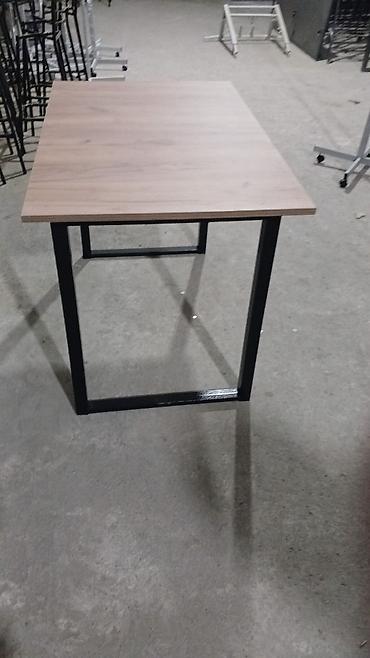 kicik masa kafe: Metal karkaslı kvadrat masa - Üst hissə: ağac teksturalı laminat/MDF — 2