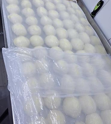 Выпечка, хлебобулочные изделия: Домашняя выпечка — пиражки,беляши,сосиски в тесте Жаренные печенные — 12