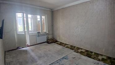 мкр кок жар квартиры: 1 комната, 35 м², 105 серия, 4 этаж, Старый ремонт — 1