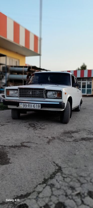 011 ваз: VAZ (LADA) 2107: 1.6 l | 2000 il | 95885 km Sedan