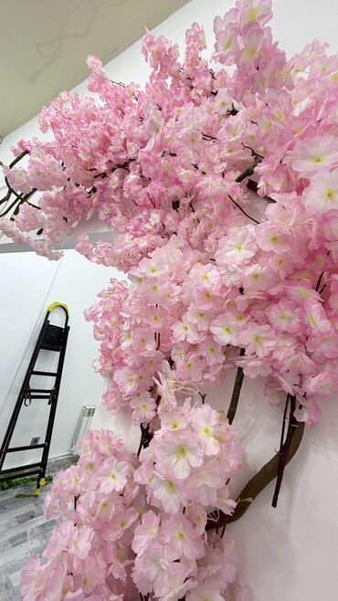 Süni güllər: Sakura dekorativ tağ – interyer üçün floristika xidməti - Obyektin — 6