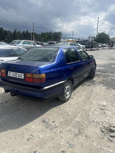 Volkswagen: Volkswagen Vento: 1994 г., 1.8 л, Механика, Бензин, Седан — 3
