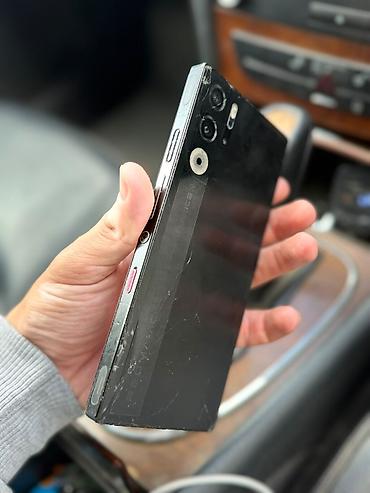 Мобильные телефоны и аксессуары: ZTE Red Magic 9 Pro, Б/у, 256 ГБ, цвет - Черный, 2 SIM — 4