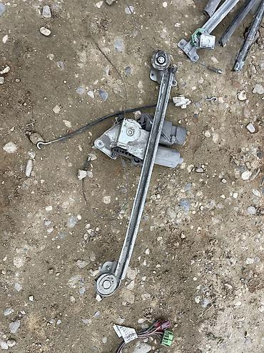 dörd fara: Sol ön, Mercedes-Benz w210, 2000 il, Almaniya, Ünvandan götürmə, Pulsuz çatdırılma, Ödənişli çatdırılma — 9
