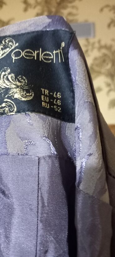 Dəstlər, kostyumlar: Kastyum üclü dəst yaxşı qalıb razmer 46 yazlıq yaylıq astarlıdır brend — 12