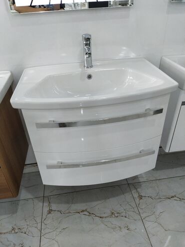 hamam ucun moydadır: Ağ rəngdə olan, iki çekmeceli, müasir dizaynlı lavabo dolabı. Dolabın