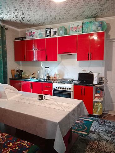 Продажа коттеджей и домов: 6 комнат жер уй сатылат. Короо тосулган чон зал, спальный, детский — 7