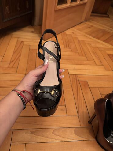 Makasin və loferlər: Gucci, Ölçü: 37, rəng - Qara, İşlənmiş