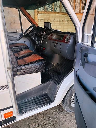 лабо деву: Mercedes-Benz Спринтер: 2000 г., Механика, Дизель, Фургон — 2