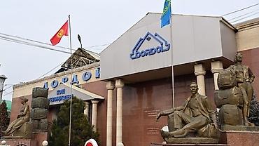 Контейнеры: 🔥 ПРОДАЁТСЯ 3-ЭТАЖНЫЙ КОНТЕЙНЕР НА ДОРДОЕ! 📍 Дордой, Восток — детская — 1