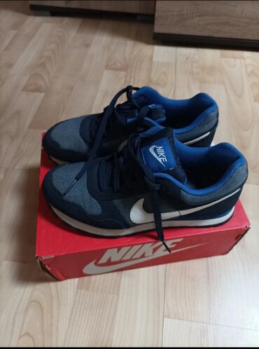 Patike: Nike, 37.5, bоја - Tamnoplava — 3