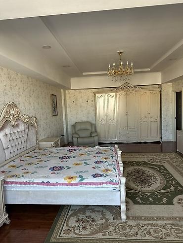 Долгосрочная аренда квартир: 4 комнаты, Собственник — 18