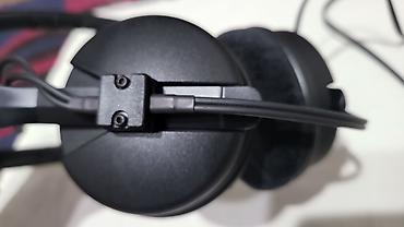 наушниктер: Зымдуу кулакка кийилме кулакчындар, Sennheiser, Жаңы, түсү - Кара — 9