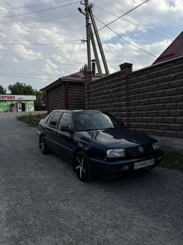 центральный замок гольф: Volkswagen Vento: 1994 г., 1.8 л, Механика, Бензин, Седан