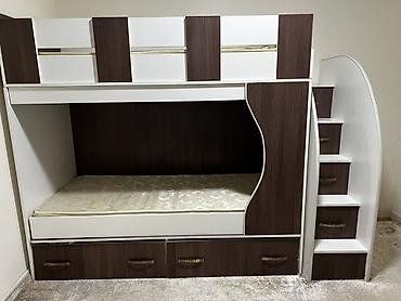bunk bed: Двухъярусная кровать с лестницей и ящиками - Компоновка: нижнее — 1