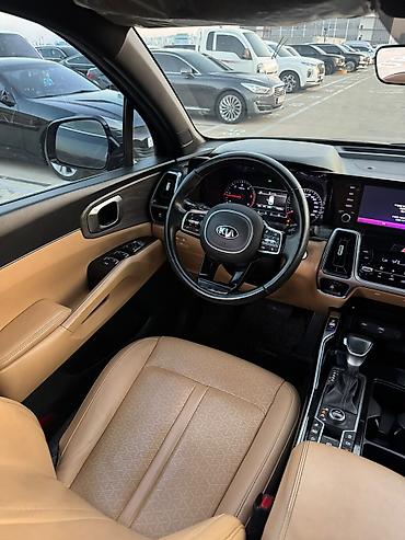 Kia: Kia Sorento: 2021 г., Кроссовер — 18