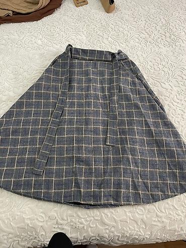 Yenidir. Istiafde olunmayib. Dizden asagi model. Beli rezinlidir. M