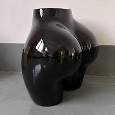 Manekenlər: Polyester, Mat qara, Çin — 2