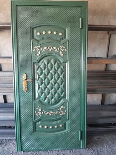 Giriş qapıları: Yeni Giriş qapısı Zamok və çərçivə ilə, Zəmanətli, Ödənişli quraşdırma, Ünvandan götürmə, Ödənişli çatdırılma, Rayonlara çatdırılma — 27