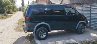 Mitsubishi: Mitsubishi Delica: 1997 г., 2.8 л, Автомат, Дизель