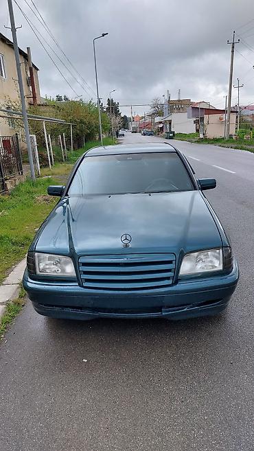 Mercedes-Benz: Mercedes-Benz C-Class: 1.8 l | 1996 il Sedan — 1
