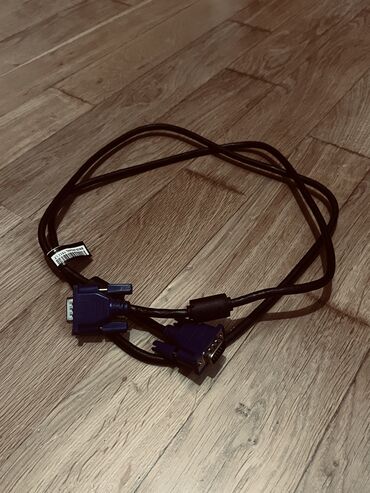 лан кабель: Кабель VGA - VGA, кабель HDMI - HDMI
Длина 1,5 метра