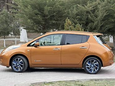 Nissan: Nissan Leaf elektrikli hetçbek Avtomobil ideal Veziyetdedir Bez — 9