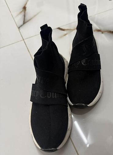 krosofka: Juicy Couture qadın krossovkaları - Rəng: qara üst, ağ altlıq - — 2