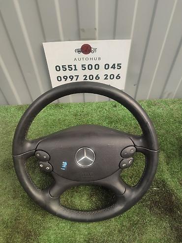 Рулевое колесо Mercedes-Benz с интегрированной подушкой безопасности