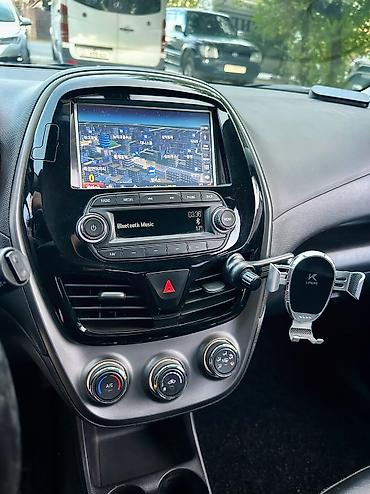 Chevrolet: Chevrolet Spark: 2018 г., 1 л, Вариатор, Бензин, Хэтчбэк — 22